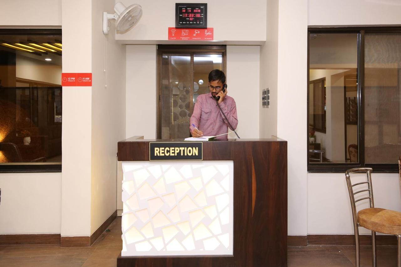 Capital O 36691 Hotel Aashirwad Inn Jabalpur Εξωτερικό φωτογραφία